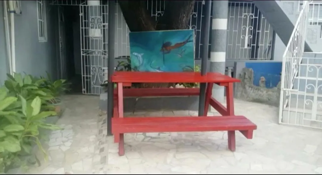 Blue Royalty Bed & Breakfast Portmore