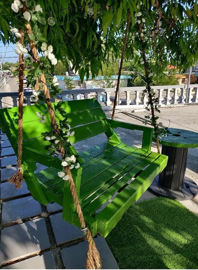Blue Royalty Bed & Breakfast Portmore